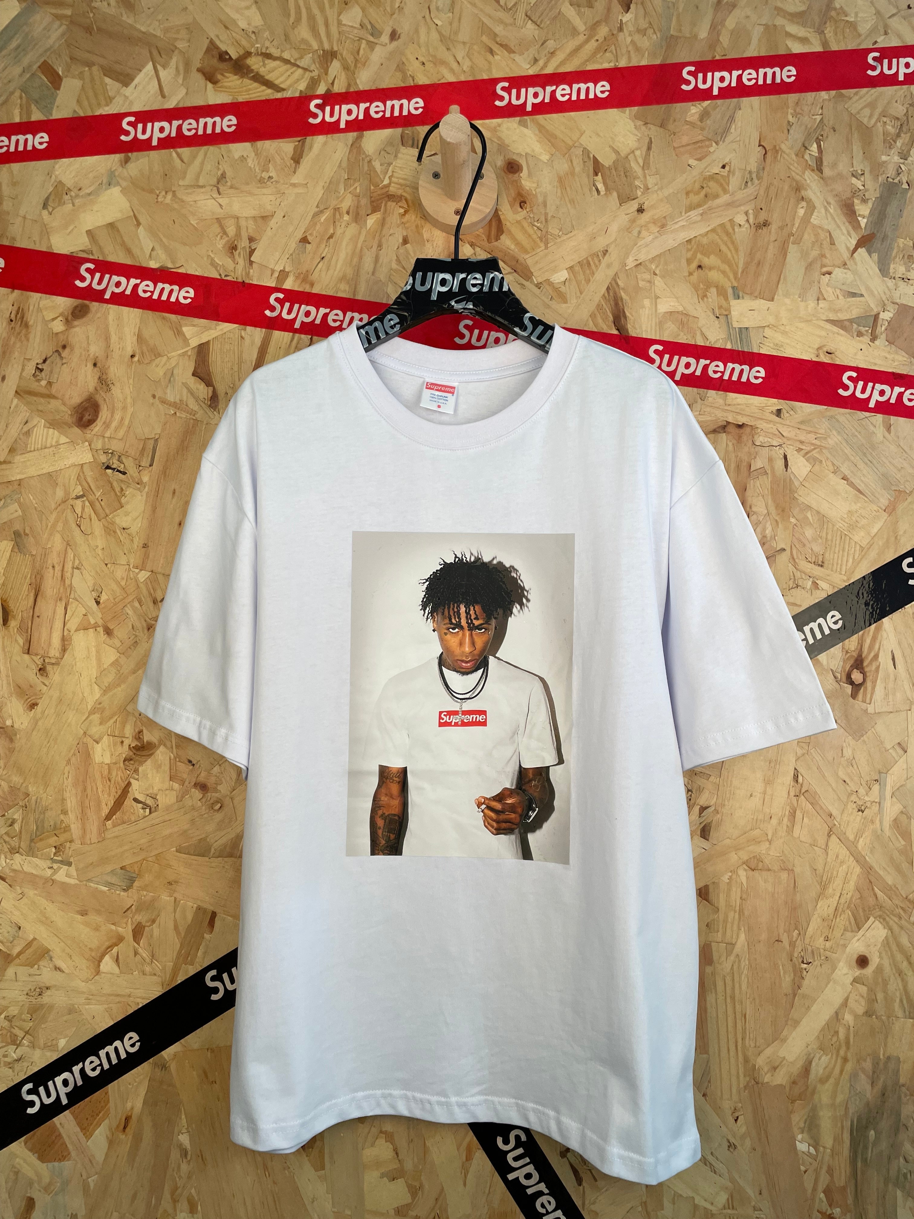Supreme T shirt